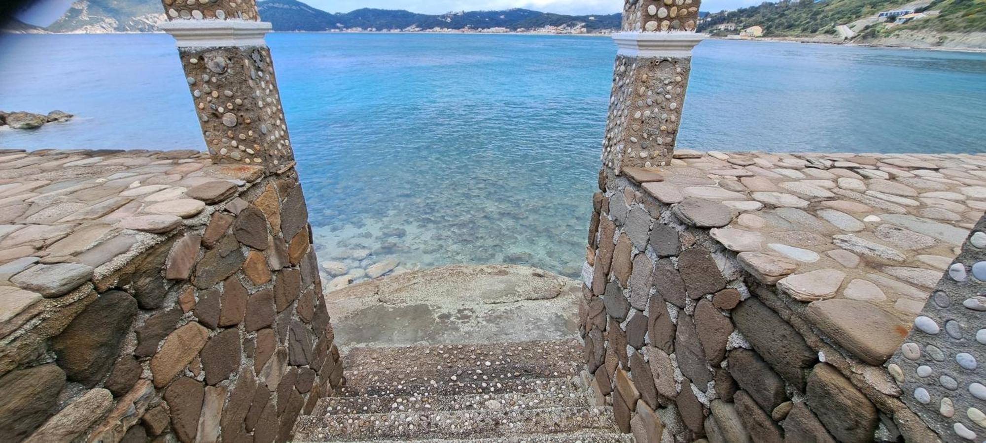 Hidden Paradise * Agios Georgios Pagon